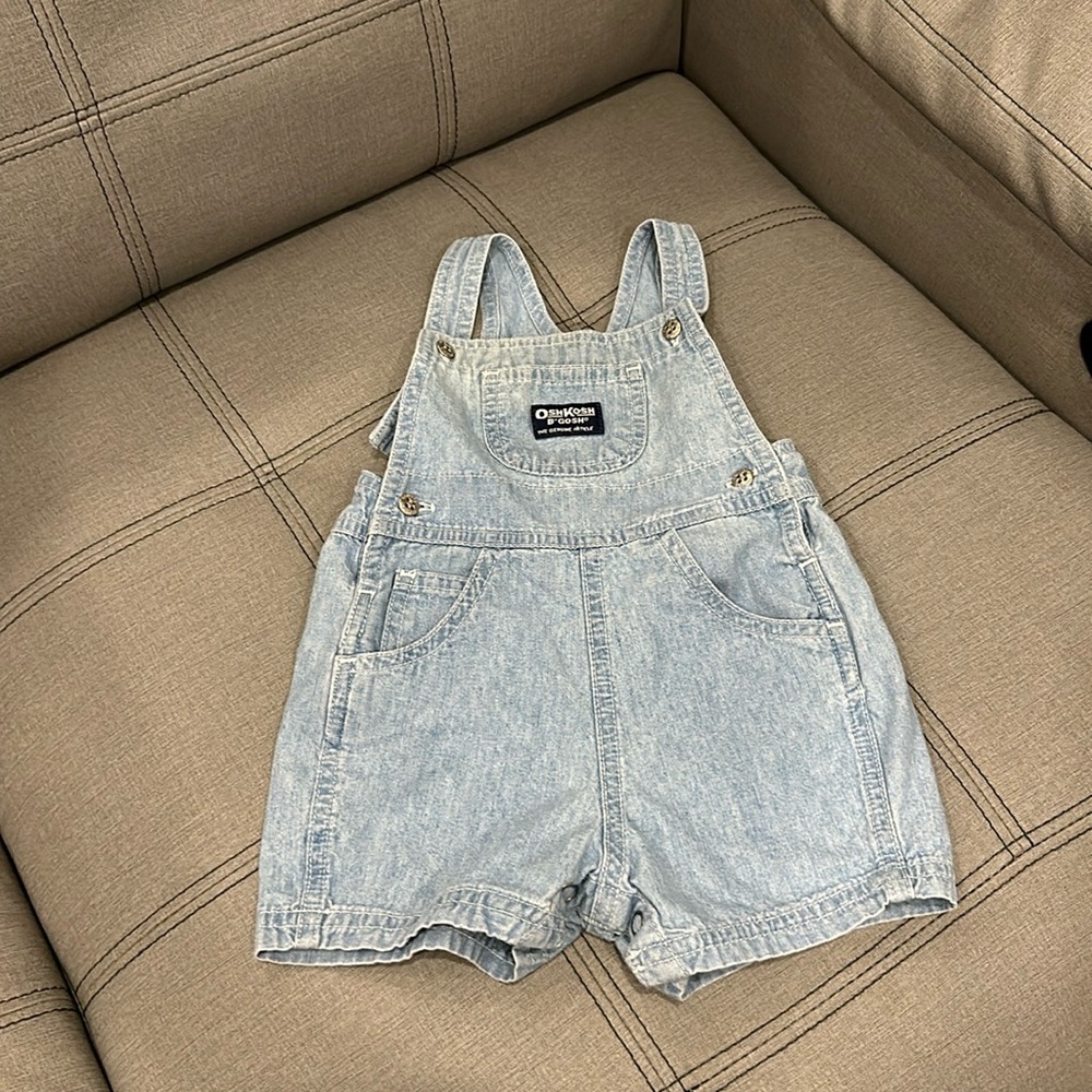 🌲 3-6 month Jean short overalls